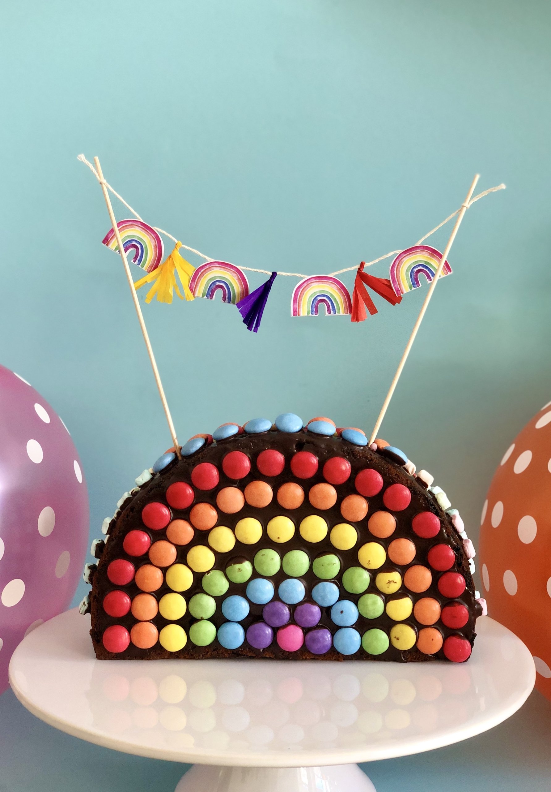 Regenbogenkuchen aus Schokolade